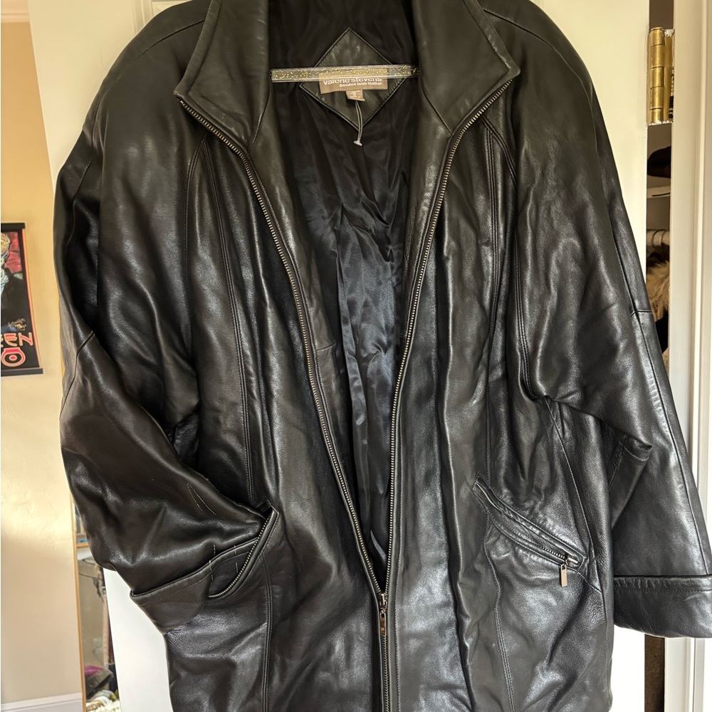 Valerie Steven’s Black Lamb Leather size small - Picture 3 of 4